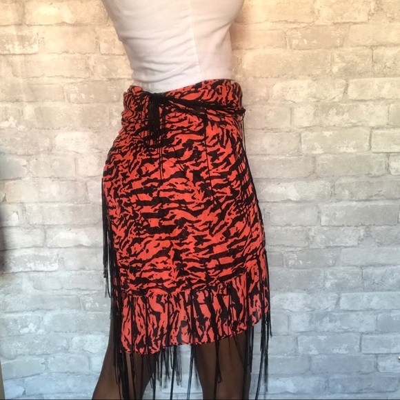 EXPRESS | Zebra print multi-Wearable scarf - Picture 7 of 8